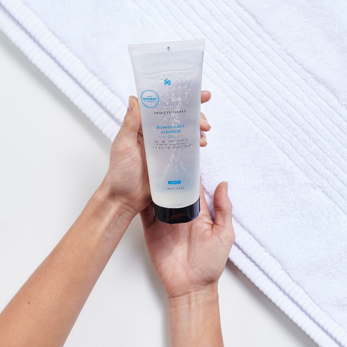 Blemish + AGE Cleansing Gel - 240 ML